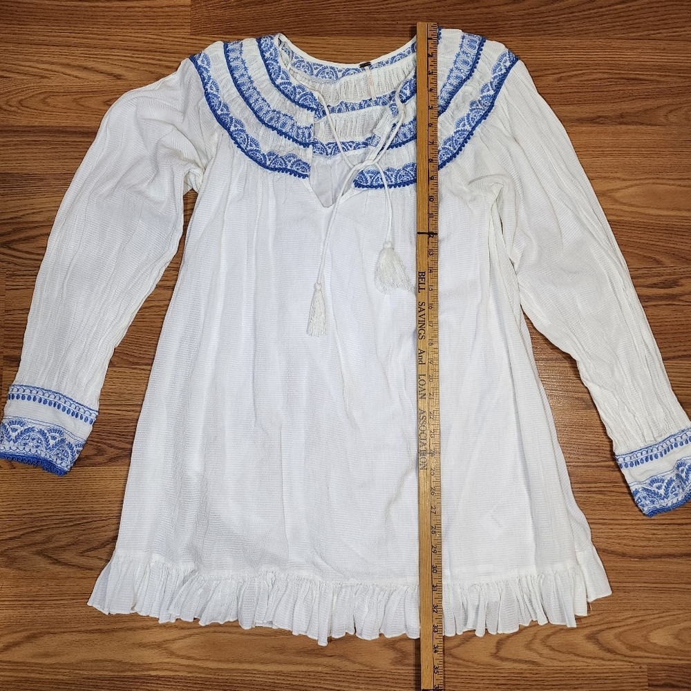 Free People Erin Embroidered Smocked Mini Dress Size Large White and Blue - Picture 13 of 16